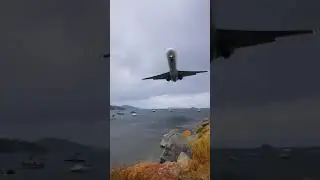 Crosswind landing in rain at Skiathos #shorts