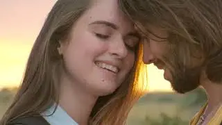 VASILE si GABI OLARU - DOI INTR-UN SARUT  (Official video)