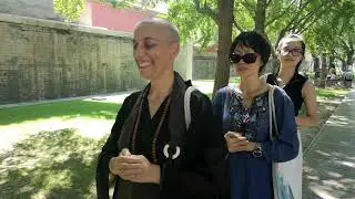 Kinhin, m&eacute;ditation en marchant &agrave; P&eacute;kin... pas facile !