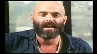 Shel Silverstein introducing the group Dr Hook - From Shel&acute;s Houseboat