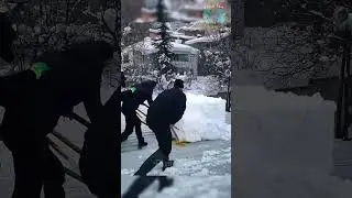 Funny things in winter ❄☃ #funny #odlysatisfying #buildfail