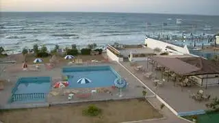 Hotel Alkyonides backyad, Stalisis, Crete -- anticlimactic scenery