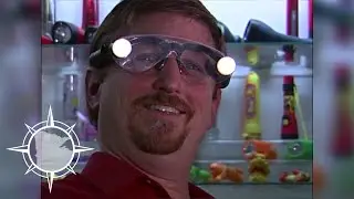 Flashlight Museum is an illuminating experience (2005)