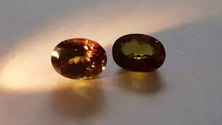 Color change sphene