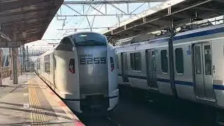 E259系Ne008編成 東京行き回送列車が津田沼を発車