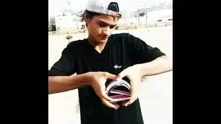 Riffle Shuffle In Slow Motion😉Amazing😨 #Short #Shorts |Waleed Magician|