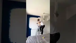 Painting Perfect Edges with Dulux Oxford Blue | Wall Transformation