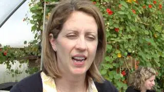 Grocery store auditions local growers