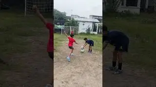 Siapa yang dulu kayak gitu??? Aku iyaa sih pertama kali ga ada power #jnrsoccer #shorts