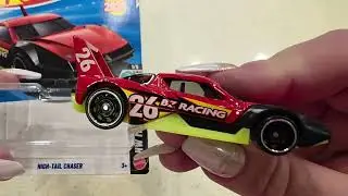 Распаковка и демонстрация игрушки Hot Wheels High-Tail Chaser!