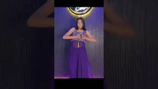 Chaka chak #chakachak #dance #bollywooddance #trending #instagram #reels #viralshort #ytshorts