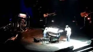 Arnel Pineda (live with David Foster) - Hard Habit to Break