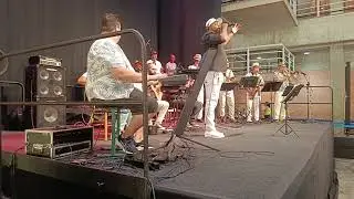 Gafieira Estamos Aí - Com que roupa (Noel Rosa)