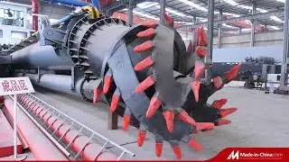 Self Propelled Salt Mining Boat Tin Gold Diamond Iron Powder Mining Vessel in Lake Water on Land