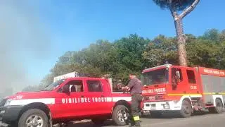 Пожар в Марино (Рим), через де-лаги, пожарную бригаду и гражданскую оборону