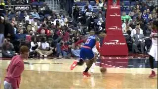 John Wall blocks Shumpert