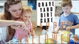 Graveyard Dirt Cake Dessert | Happy Halloween | xoxo, julianne