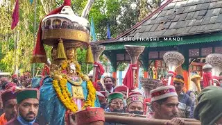 मण्डी शिवरात्रि 2021 में महादेव चुंजवाला जी का आगमन। Arrival of deity Chunjwala ji.
