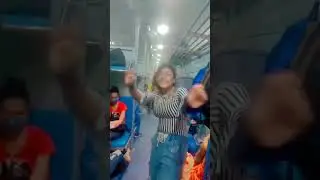 Sab Hai Hunl mehraru chahi Sundar#dance#train per ladki ka dance