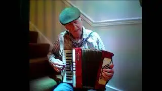 Sontse Nizenko / сонце низенько Ukrainian song, Galotta 48 bass accordion