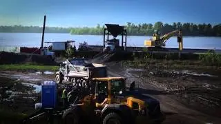 Terral River Service Barge Loading & Unloading