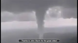 Incredible video of a funnel cloud in Williams, Arizona [Reporter]