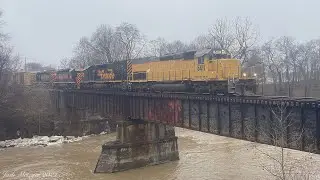 WLE 228-25 w/ WLE SD40T-2s #&rsquo;s 5411 and 5413 and WLE SD40-2s #&rsquo;s 7010 and 7013 @ Monroeville, OH