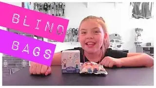 Frozen Mystery Mini and Disney figural Keyring opening