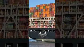 Fully Loaded Yang Ming Container Ship
