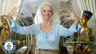Lee Redmond: Longest Fingernails Ever - Guinness World Records