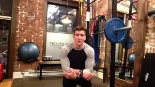 How to do a Pause Squat (Front and Back Squats)