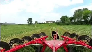 Raking with an Enrossie batrake and Ford 5610