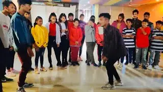 Rohit Pathak VS Dinesh Bishokarma || Freestyle Battle Vol.1 || Viper Dance Studio