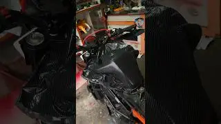 Full Carbon wrap on ktm tank  #ktm #wrap #ktmmodified