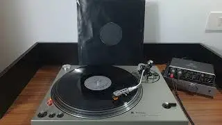 Earlene Bentley - The Boys Come to Town (Instrumental) [1983]