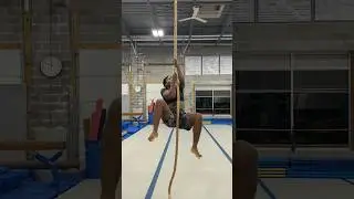 Rope Climb #calisthenics  #beginnergymnastics #ﬁtness #calisthenicstraining  #bodyweighttraining
