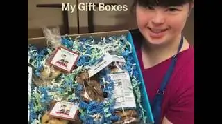 Collette Divitto of Colletteys Cookies share the gift boxes of cookies!