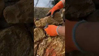 Install natural stone slabs on fences easily #construction #stone #fence #popular #viralshorts