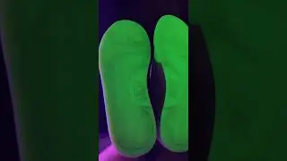 Do your Air Yeezy 2s still glow like this?