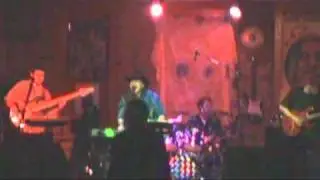 Hooch - Live at the Town Tavern.mpg