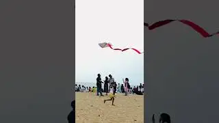 Yarn in hand, happiness in mind &ndash; kite flying on the beach 🪁 🪁
