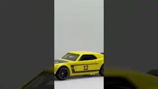 Hot Wheels 2024 Vintage Racing Club Mix 2 - 69 Ford Mustang Boss 302 - 3/5