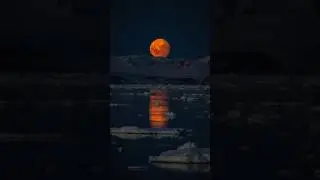 Day of 17 my Travel Photos: Antarctica Moonrise