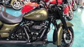 Harley-Davidson Road King Special in Olive Gold | San Diego H-D