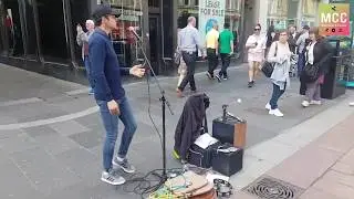 Amazing young busker singing Hallelujah