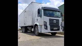 VW 24 280 6x2 Baú Ano 2022