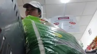 Dahil sa bagyong Kristen Hindi naka uwi ng bicol(too old video)