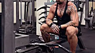 Lats and back workout session gym in Gili Trawagan-Indonesia 