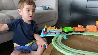 Unboxing Monkey Mania Thomas and Friends | Aldo Playing with Thomas