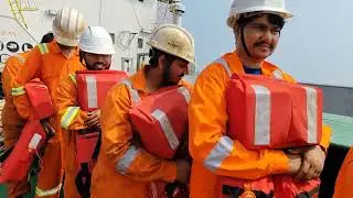 Fire DIRIL on boat ship 🚢#viralvideo #youtube 